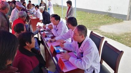 專家團隊進村居，健康守護零距離